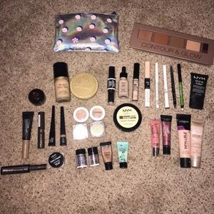 Makeup bundle